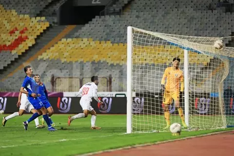 بلمسة بيزيرا ورأسية الدباغ.. الزمالك يفوز على سموحة ويقترب من لقب الدوري